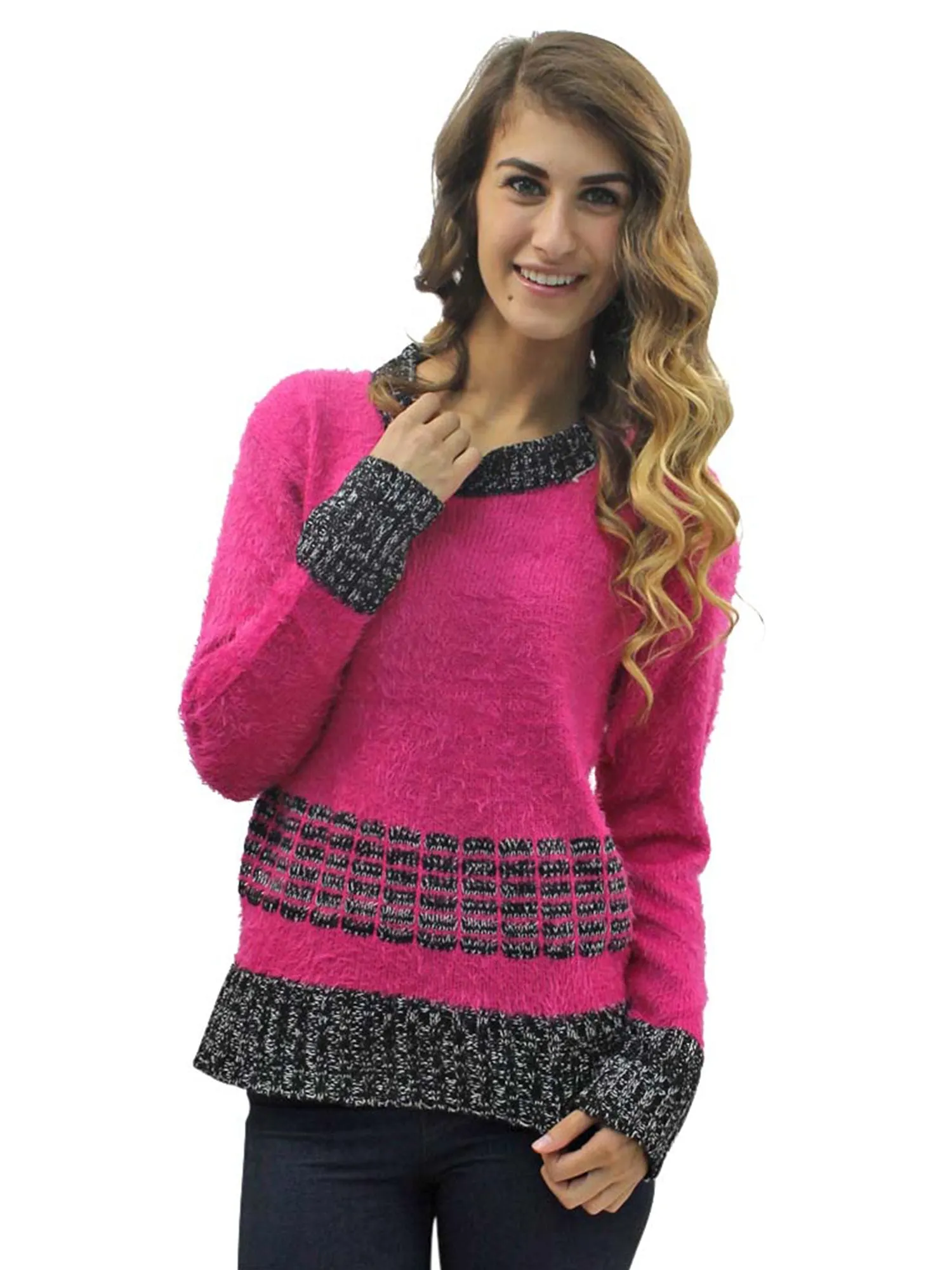 Pullover Sweater With Contrasting Pattern